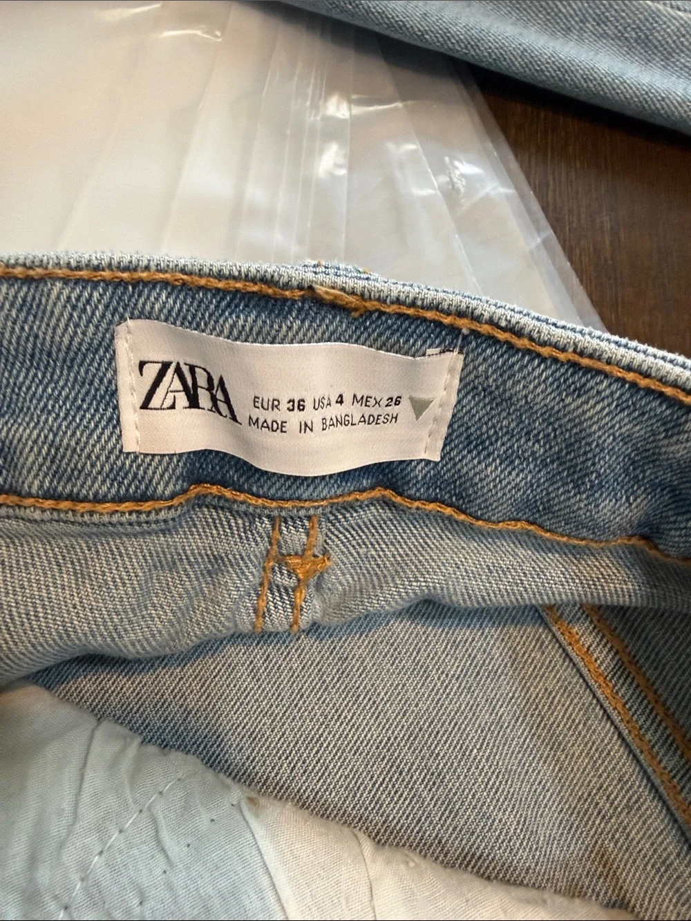 Zara Light Wash Skinny Jeans Size 4 Stretch Denim Mid Rise - Picture 3 of 6